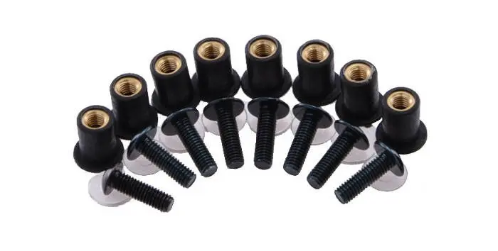 Tuleja + śruba owiewka szyba czarna komplet 8 szt.