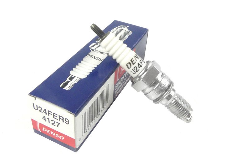Denso świeca niklowa U24FER9 (CR8EH9) Daelim Honda CB CBR CBF VT XL Hyosung