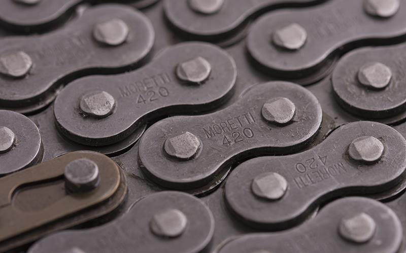 Łańcuch napędowy 420-130 ogniw Moretti bezoringowy