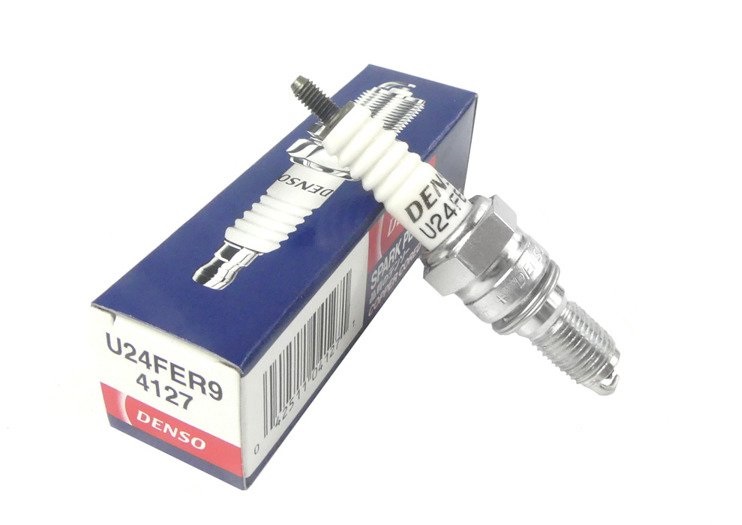 Denso świeca niklowa U24FER9 (CR8EH9) Daelim Honda CB CBR CBF VT XL Hyosung