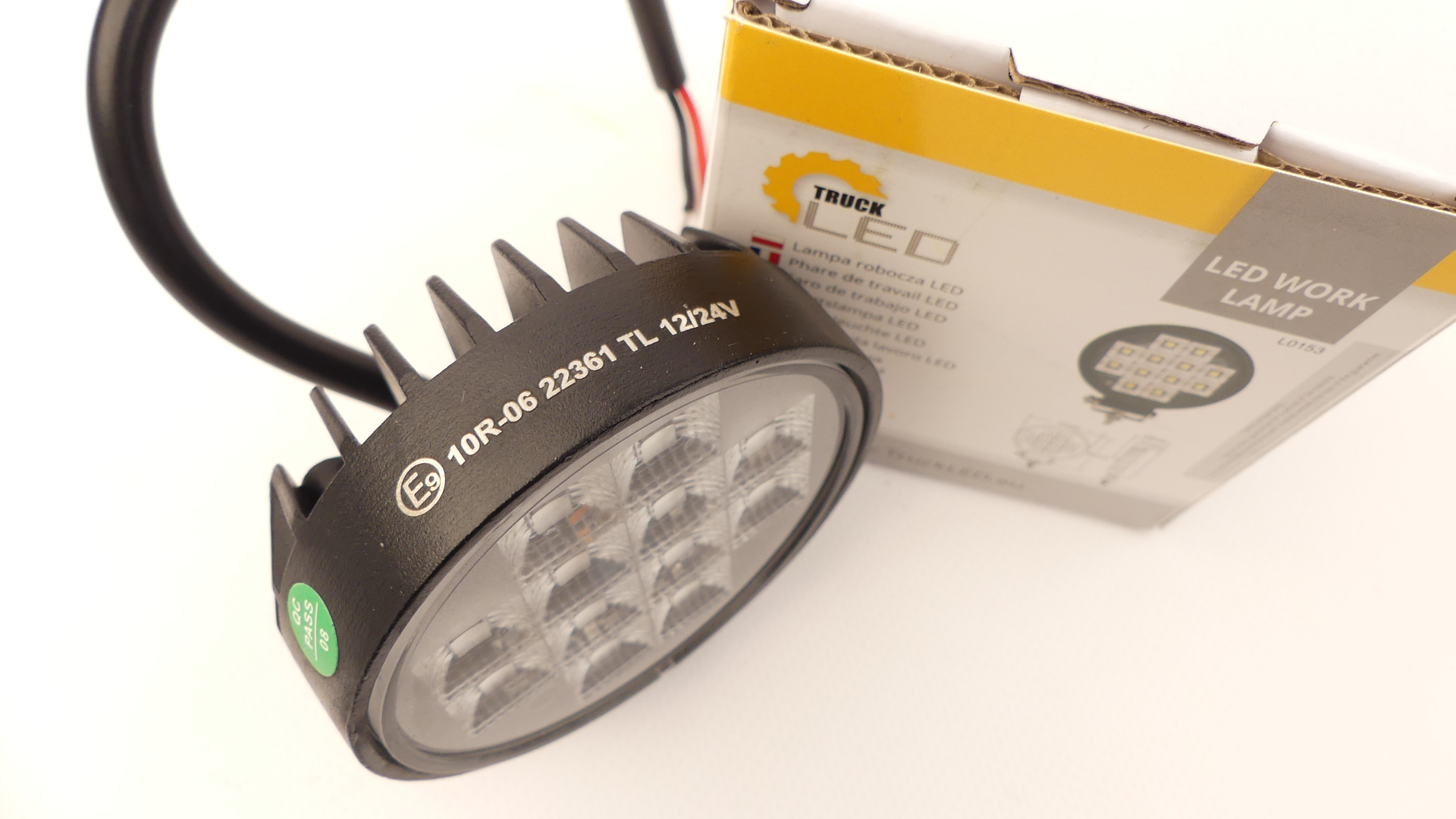 Lampa Robocza 12LED FLOOD Włącznik 12-24V 1800lm