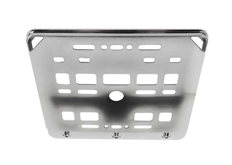 Ramka do polskiej tablicy rejestracyjnej bez nadruku metalizowana duża