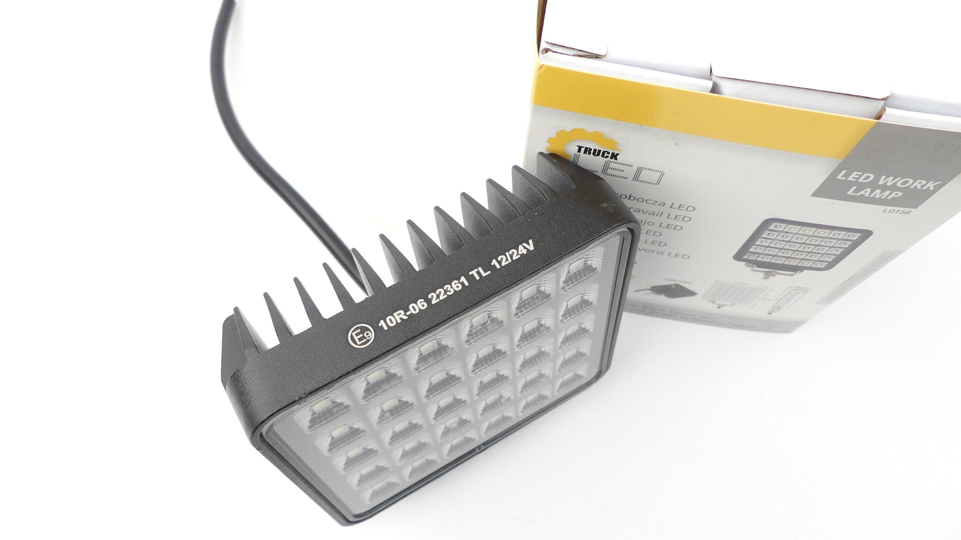 Lampa Robocza 30LED FLOOD Włącznik 12-24V 3800lm