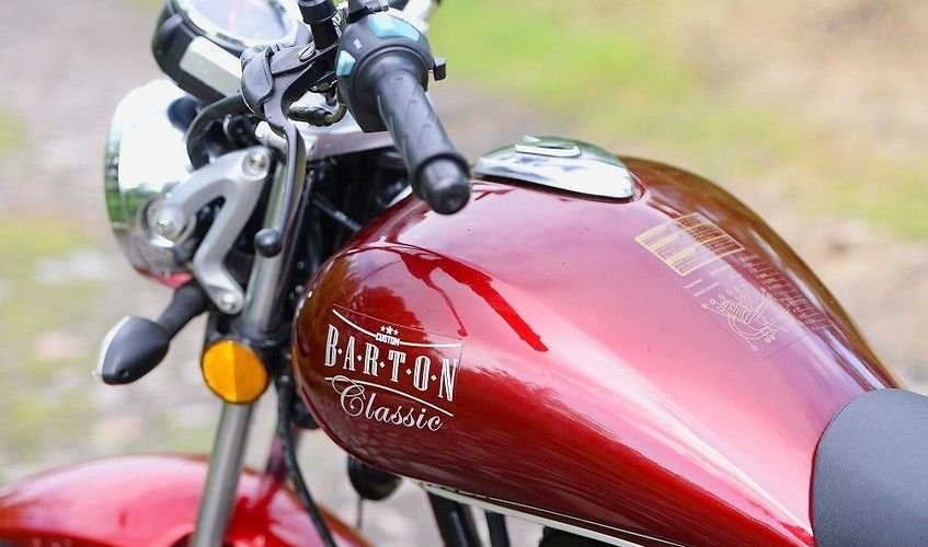 Motocykl Barton Classic 125 Chopper czerwony