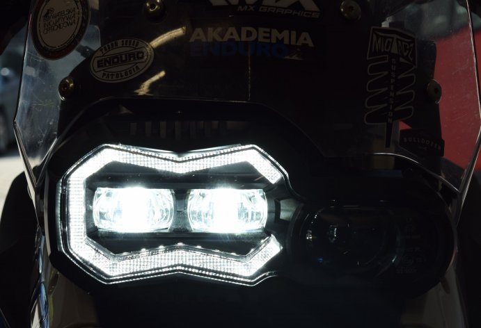 Lampa Led przód BMW F650GS F700GS F800R F800GS homologacja E24