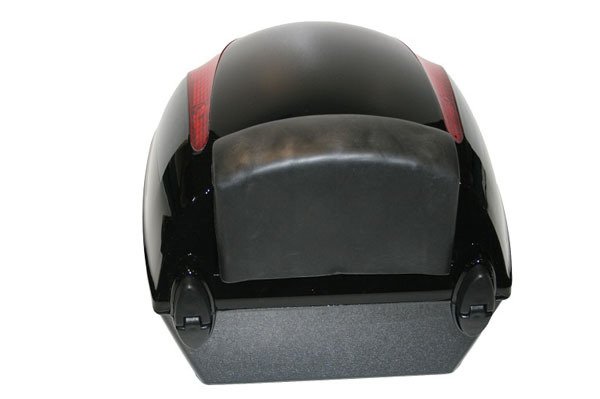 Kufer motocyklowy z oparciem