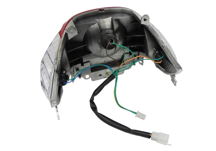 Lampa tył z białymi kloszami kierunków skuter GY6