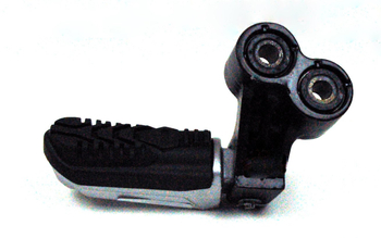 Podnóżek przedni lewy motocykla Barton Blade 125