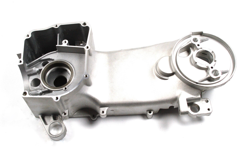 Karter silnika lewy do skutera B-Max na wtrysk