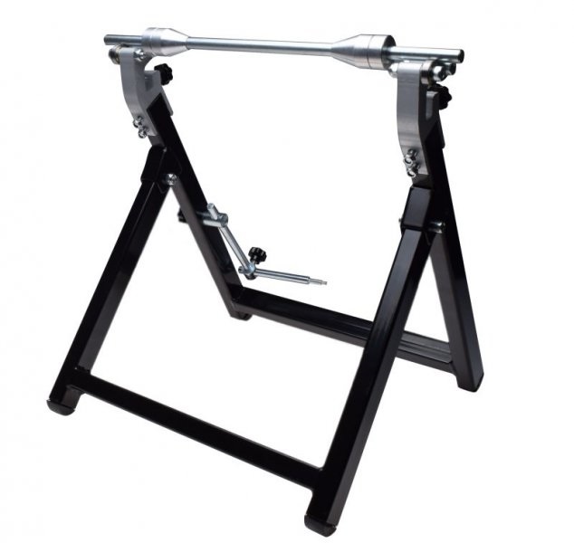 Przyrząd do centrowania kół motocyklowych centrownica