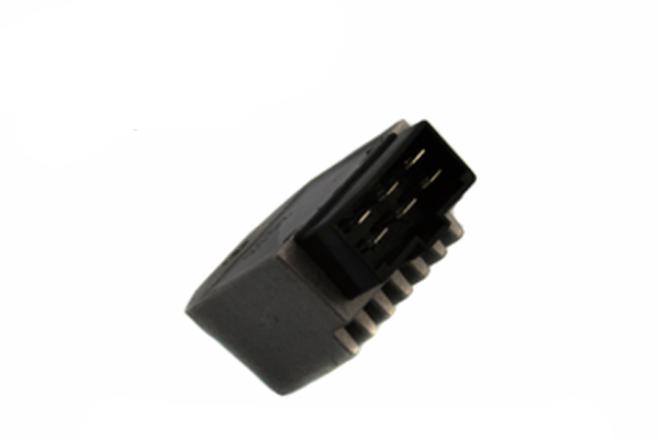 Regulator napięcia derbi senda gilera