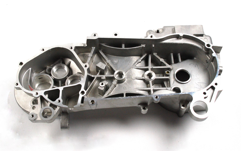 Karter silnika lewy do skutera B-Max na wtrysk