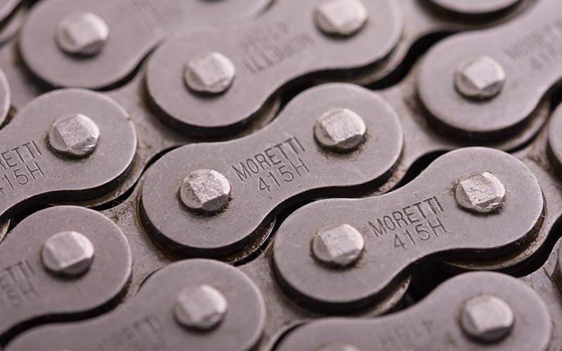Łańcuch napędu Moretti 415H-112L (bez o-ring) do motoroweru Ogar 200