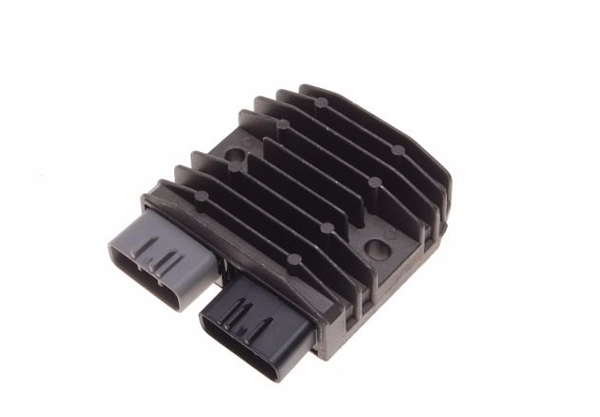 Regulator napięcia yamaha xvs 1300 r1