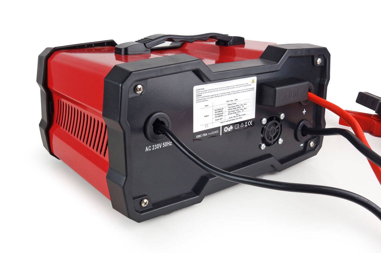 Prostownik 12V/24V Funkcja Rozruchu 75A 8Ah-180Ah