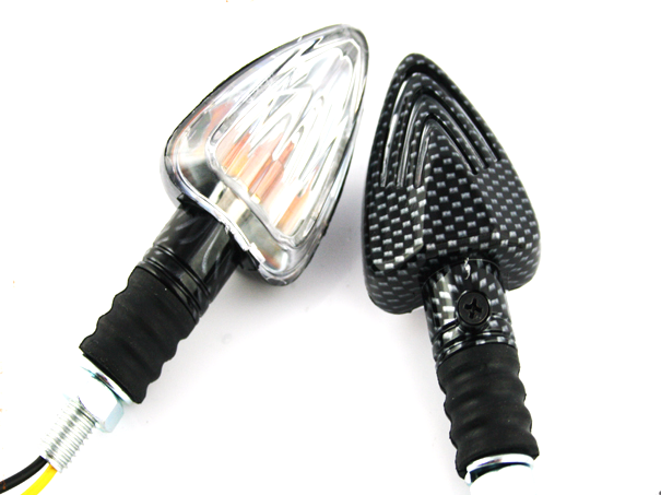 Kierunkowskaz kierunki z nacięciami 12v carbon