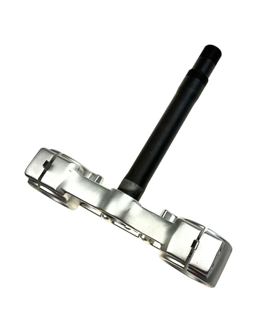 Półka kierownicy dolna z sztycą dirtbike Kayo T4 250 Enduro