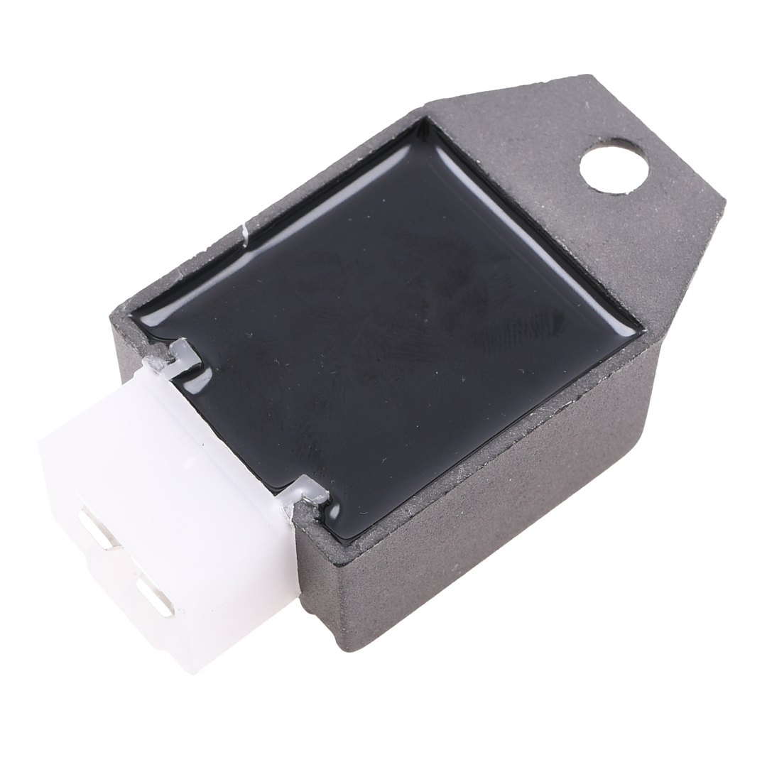 Regulator napięcia uniwersalny czarny 12V 4 piny DPR Classic