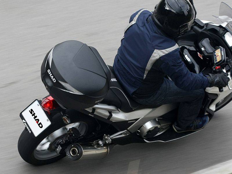 Kufer Motocyklowy Centralny SHAD SH39 Czarny