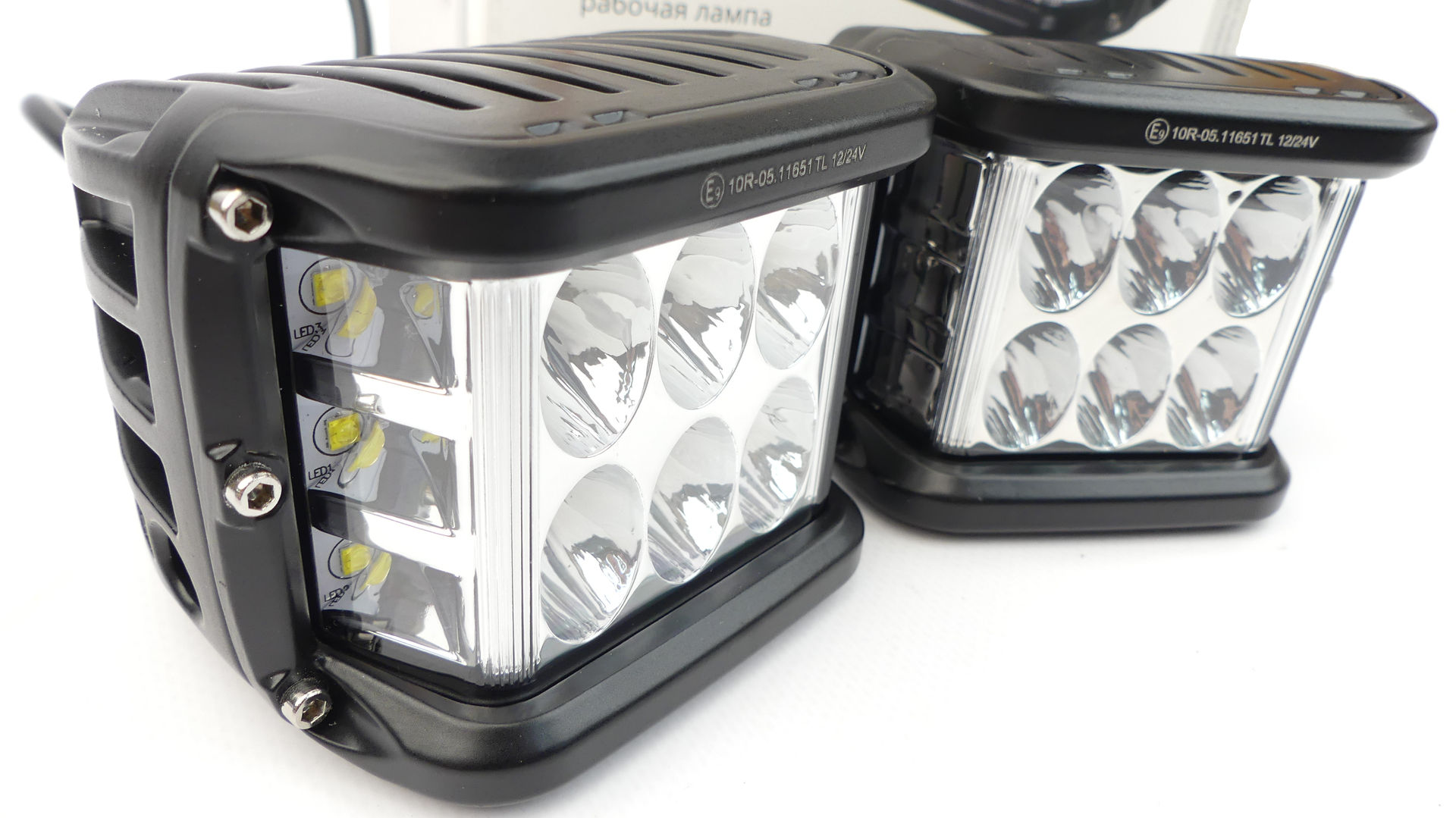 Lampa robocza 9 led 24w 2200Lm 6x dioda przód 3x dioda boczna doświetlanie obszaru roboczego