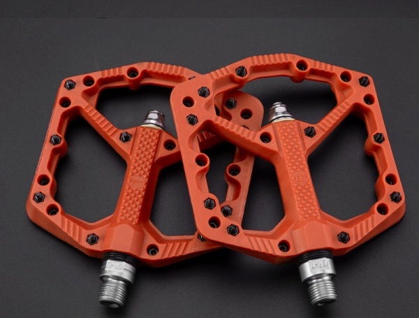 ROCKBROS pedały rowerowe nylonowe z pinami pomarańczowe 2021-12AOR