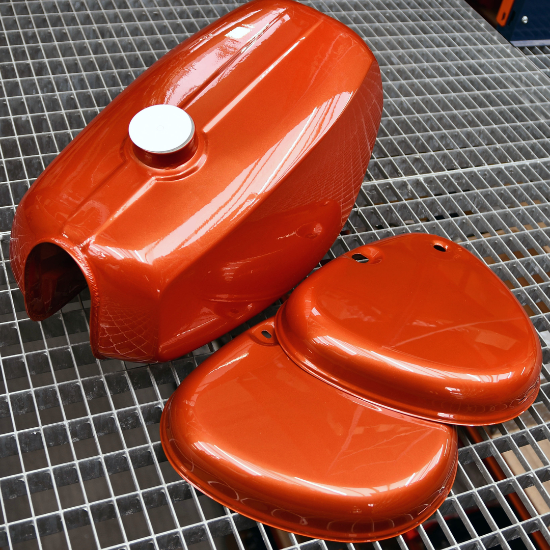Zbiornik paliwa pokrywy boczne ciemny pomarańczowy premium Simson S51 S60 S70