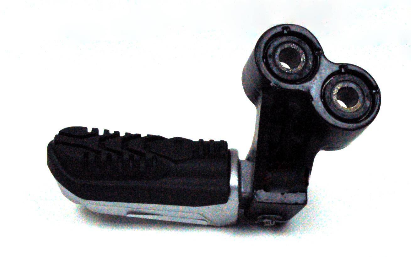 Podnóżek przedni lewy motocykla Barton Blade 125