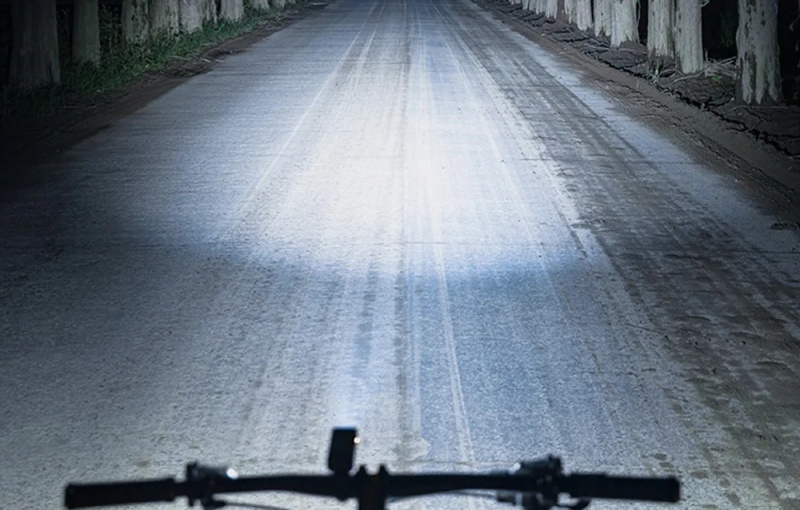 ROCKBROS Lampka rowerowa przednia 5 trybów USB C