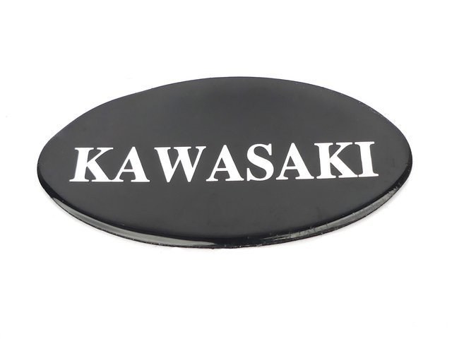 Naklejka emblemat kawasaki czarno srebrna